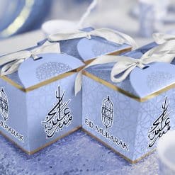 image lifstyle boite bonbons gateaux bleu